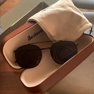 Illesteva Mykonos Sunglasses